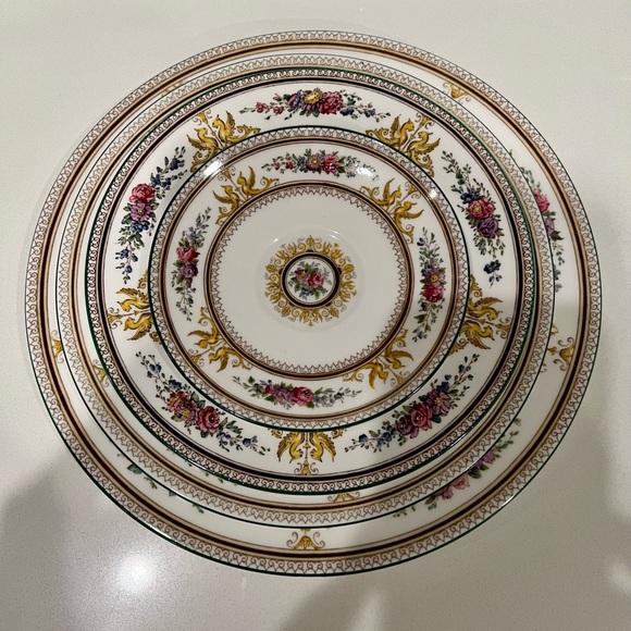 Gorgeous & Antique Hand-Painted Porcelain ‘Columbia’ Wedgwood Pattern W595 Set! - Picture 1 of 14